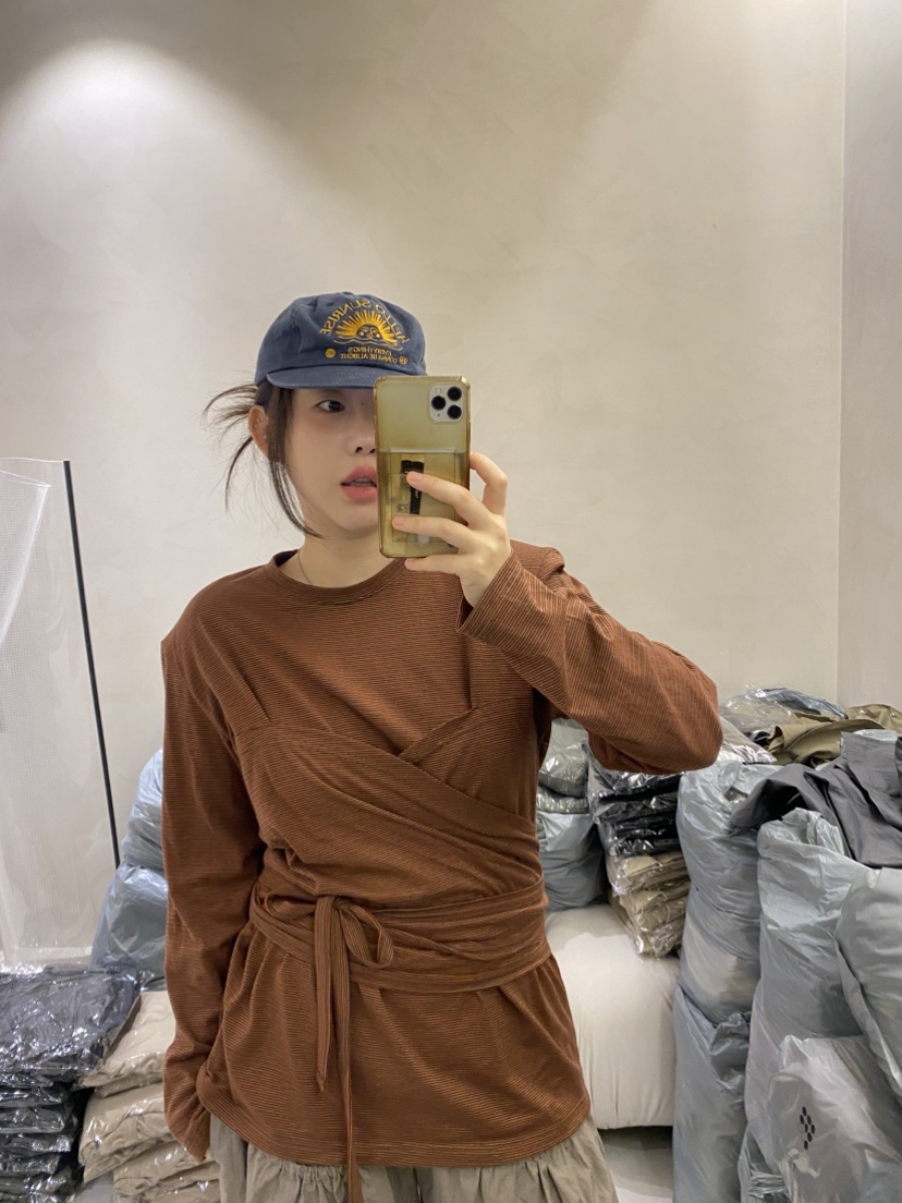 LUMEN-P東大門㊣代購女裝新品熱賣25秋冬時尚職業真品長袖T恤LUMEN-P長袖T恤