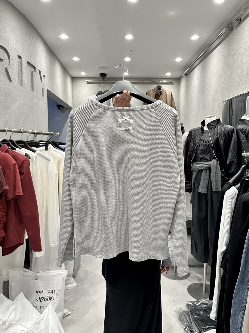 CELEBRITY-A東大門㊣代購女士新品真品休閑時尚25秋冬長袖T恤CELEBRITY-A長袖T恤