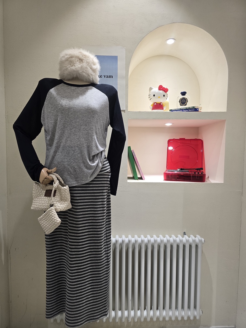 LIKEVAM東大門㊣直郵女士新款職業熱賣真品人氣推薦長袖T恤LIKEVAM長袖T恤