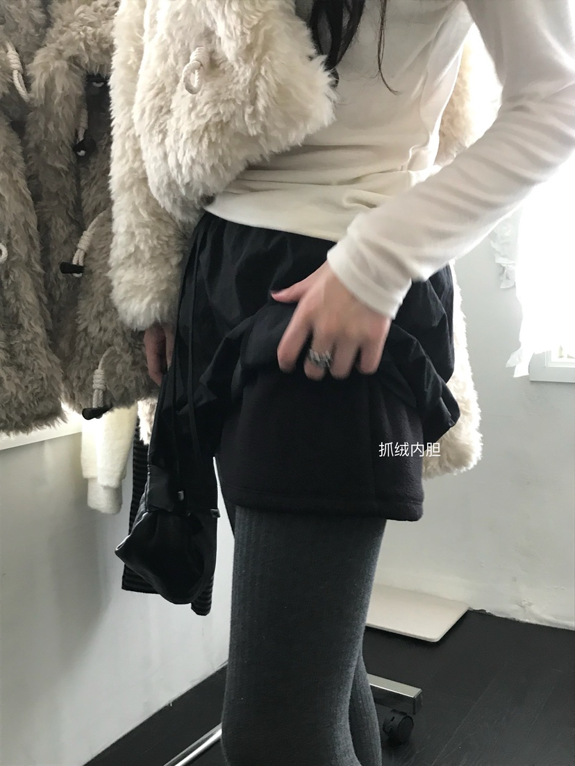ESCHER東大門㊣實拍女士新品推薦熱賣休閑時尚25秋冬短裙連帽衫ESCHER短裙