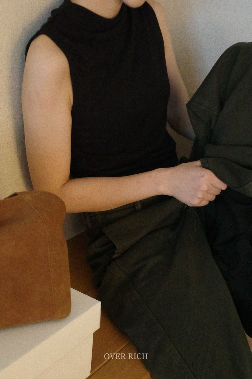 OVER RICH韓國代購㊣女裝新款職業推薦時尚休閑熱賣吊帶背心OVER RICH吊帶/背心