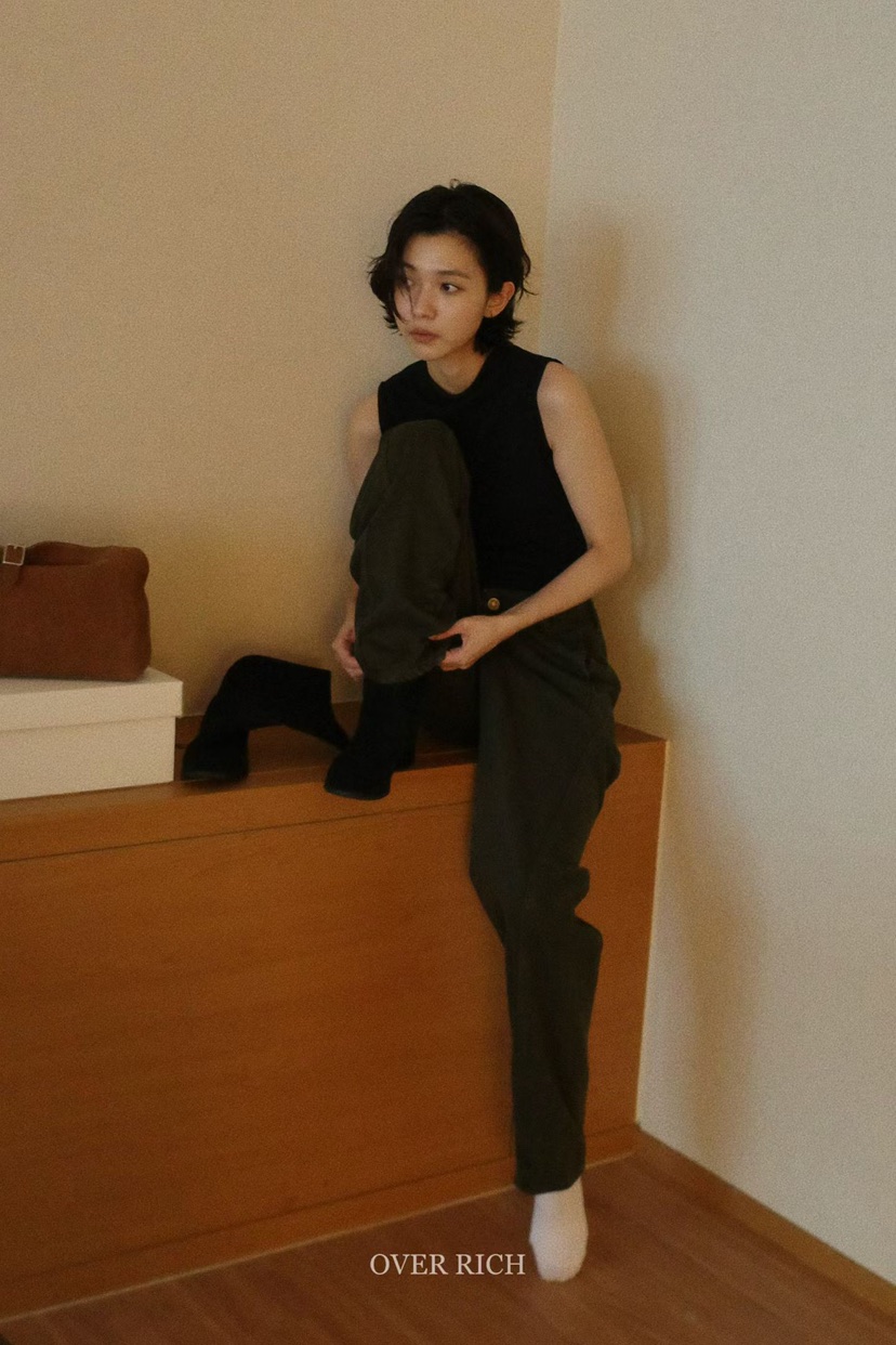 OVER RICH韓國代購㊣女裝新款職業推薦時尚休閑熱賣吊帶背心OVER RICH吊帶/背心