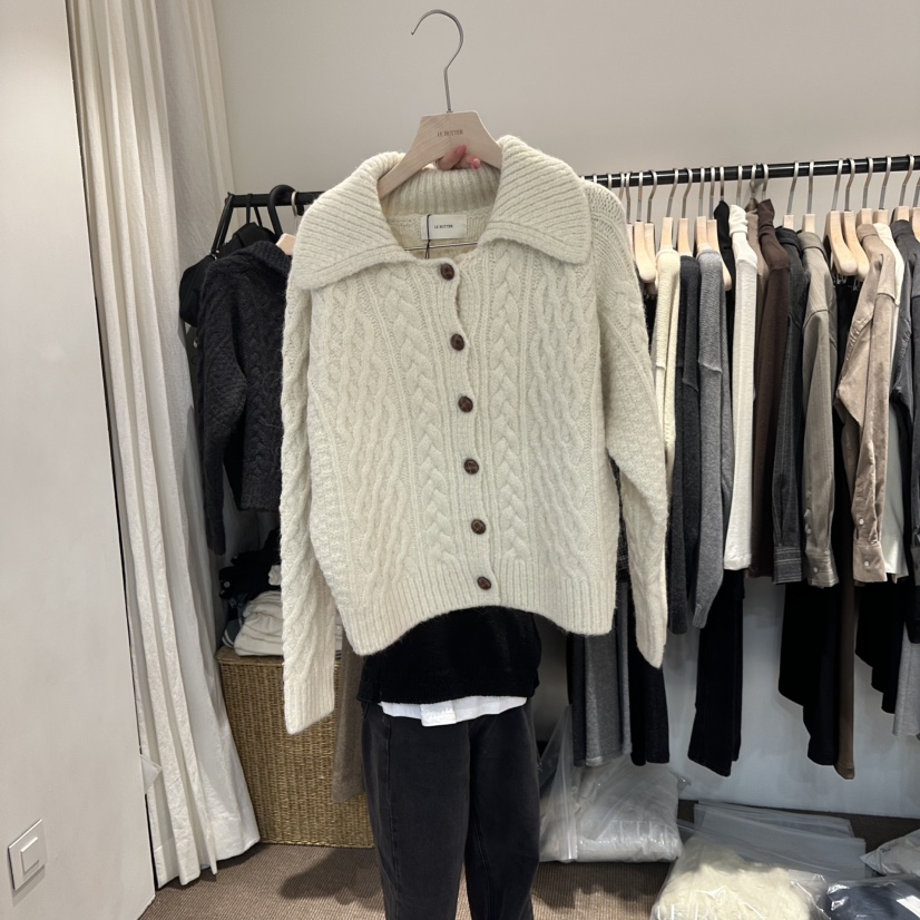 LE BUTTER韓國代購㊣女裝新品25秋冬時尚人氣針織衫羊駝復古LE BUTTER針織衫圖色1