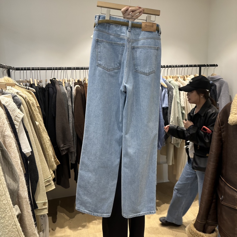 OVERTAKE東大門㊣實拍女裝新品人氣牛仔褲水洗牛仔布不含腰帶OVERTAKE牛仔褲