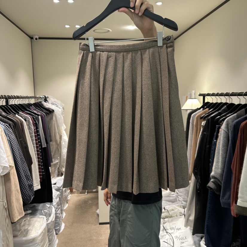 RE STOCK東大門㊣代購女裝新品25秋冬熱賣人氣半身裙中短裙RE STOCK半身裙/中短裙圖色2