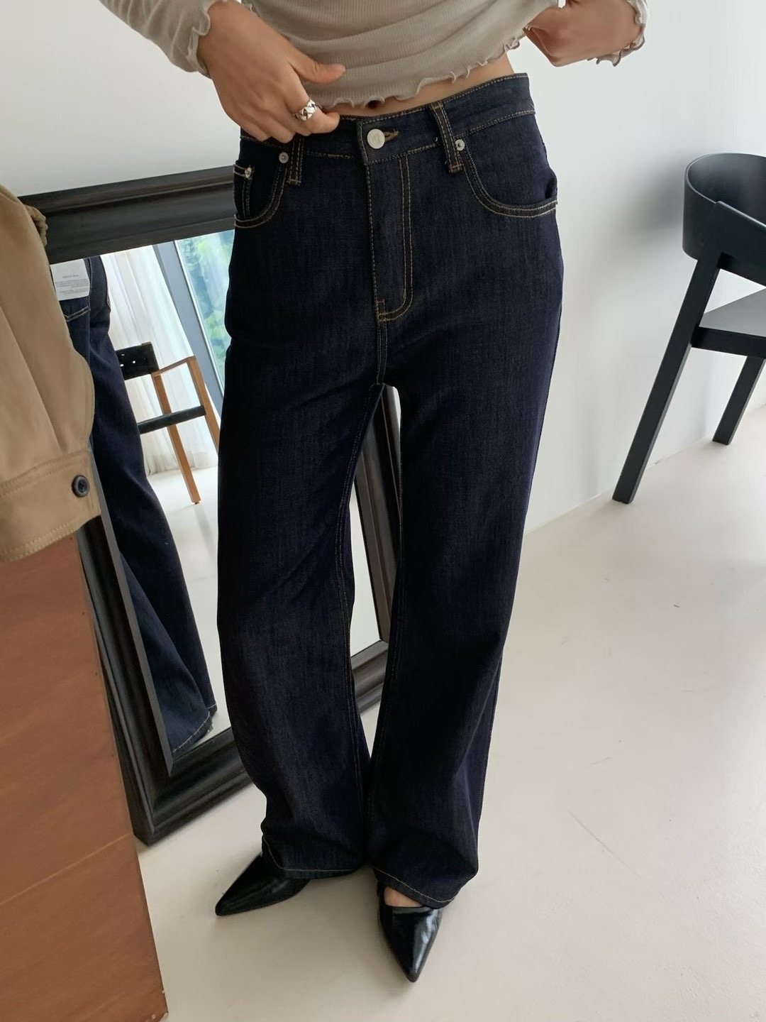 FLAT WHITE東大門㊣實拍女裝新品推薦真品職業熱賣25秋冬牛仔褲FLAT WHITE牛仔褲