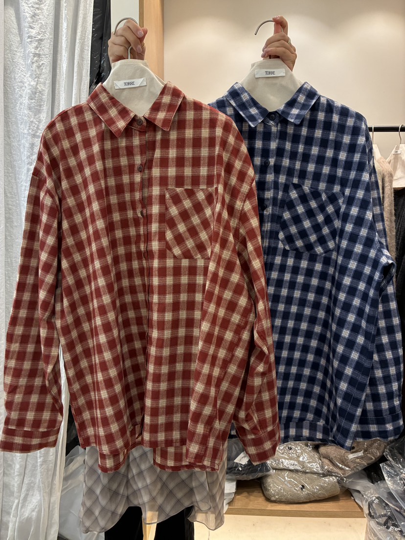 TORRE韓國直郵㊣女士新款職業時尚25秋冬襯衫蕾絲衫奶油色格紋TORRE襯衫/蕾絲衫圖色2左二色