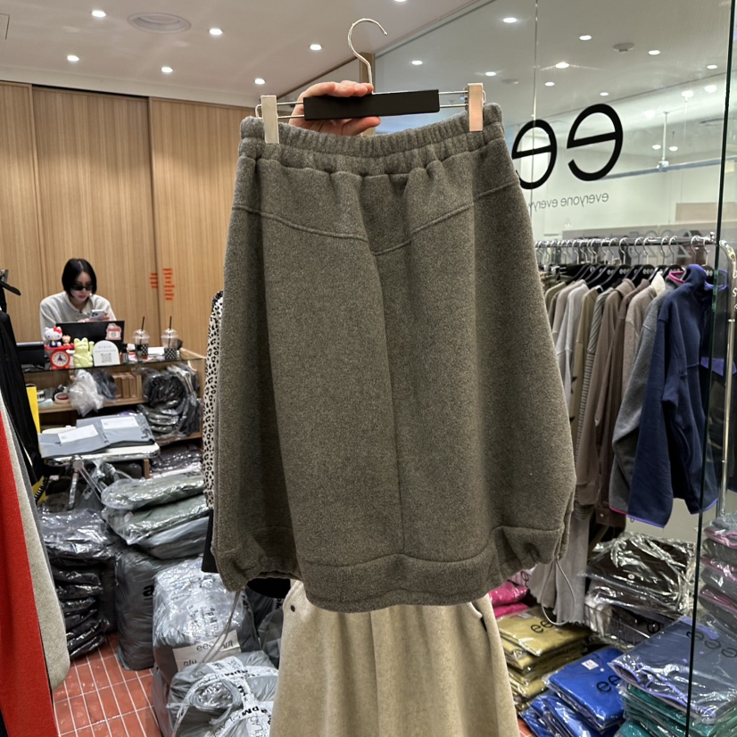 E/E/E韓國直郵㊣女裝新品25秋冬休閑真品熱賣短裙羊毛柔軟E/E/E短裙
