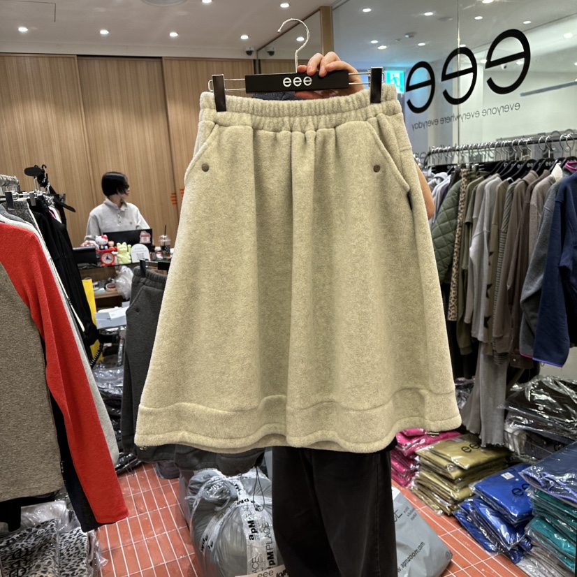 E/E/E韓國直郵㊣女裝新品25秋冬休閑真品熱賣短裙羊毛柔軟E/E/E短裙