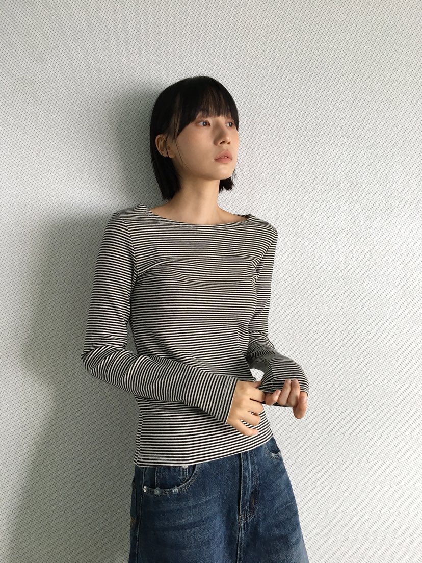 CCW東大門㊣實拍女裝新款時尚職業25秋冬推薦人氣真品長袖T恤CCW--NYUNYU長袖T恤