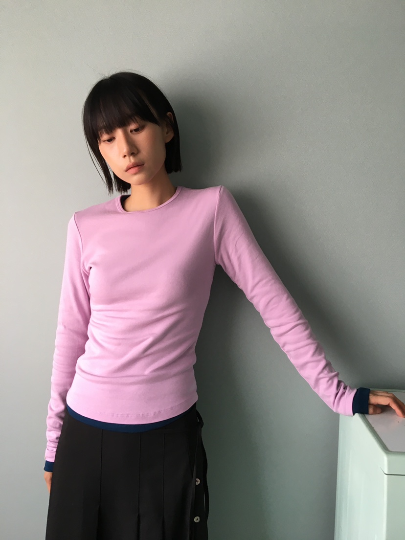 CCW東大門㊣直郵女裝新款真品時尚休閑25秋冬熱賣長袖T恤羊毛CCW--NYUNYU長袖T恤