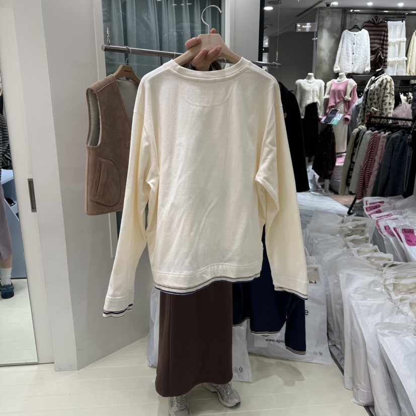 OURMOMENT韓國代購㊣女士新品時尚推薦人氣熱賣休閑長袖T恤OURMOMENT長袖T恤