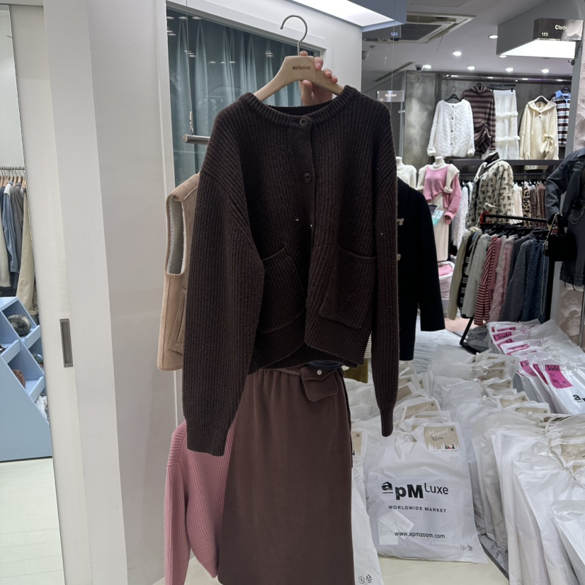 OURMOMENT東大門㊣實拍女裝新品25秋冬推薦真品休閑時尚針織衫OURMOMENT針織衫圖色3