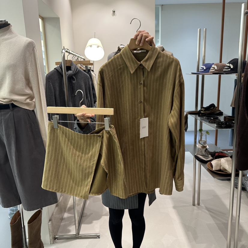ANDMORE BUTTON東大門㊣直郵女士新款真品25秋冬套裝絨面革ANDMORE BUTTON套裝圖色2