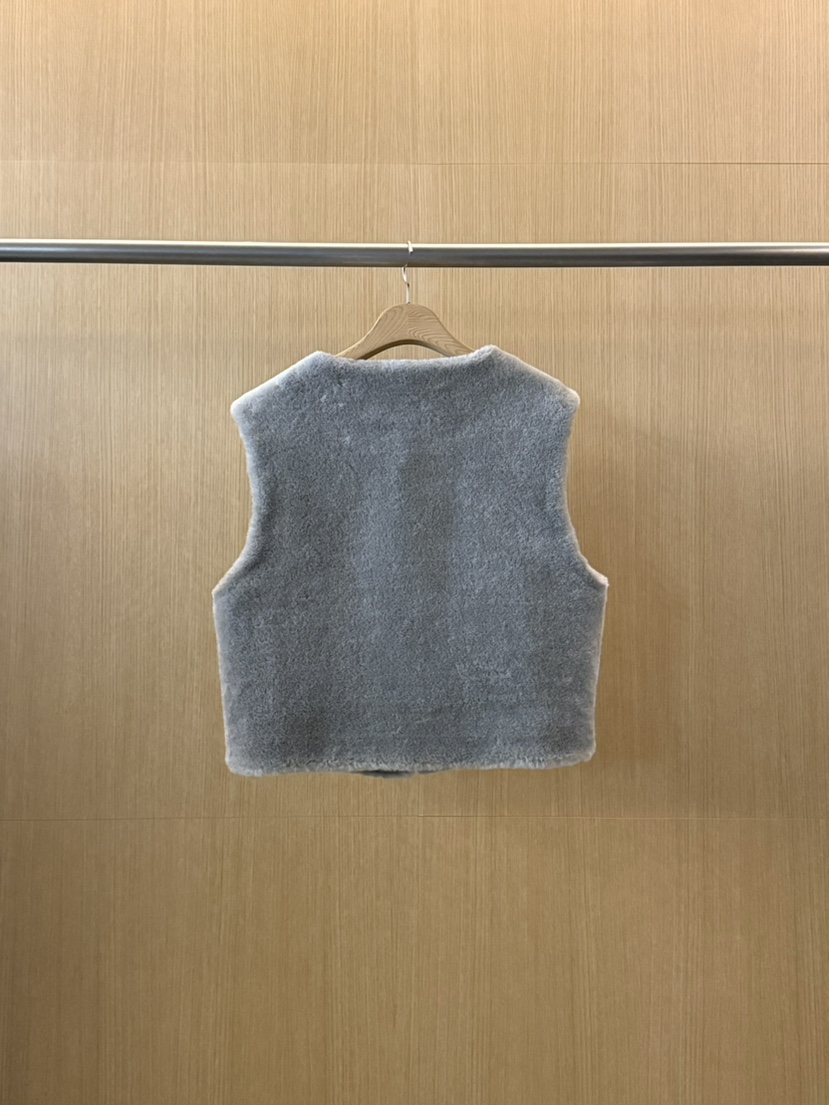 CULLUM東大門㊣實拍女士新品推薦時尚真品馬甲絨面革毛絨羊毛CULLUM馬甲