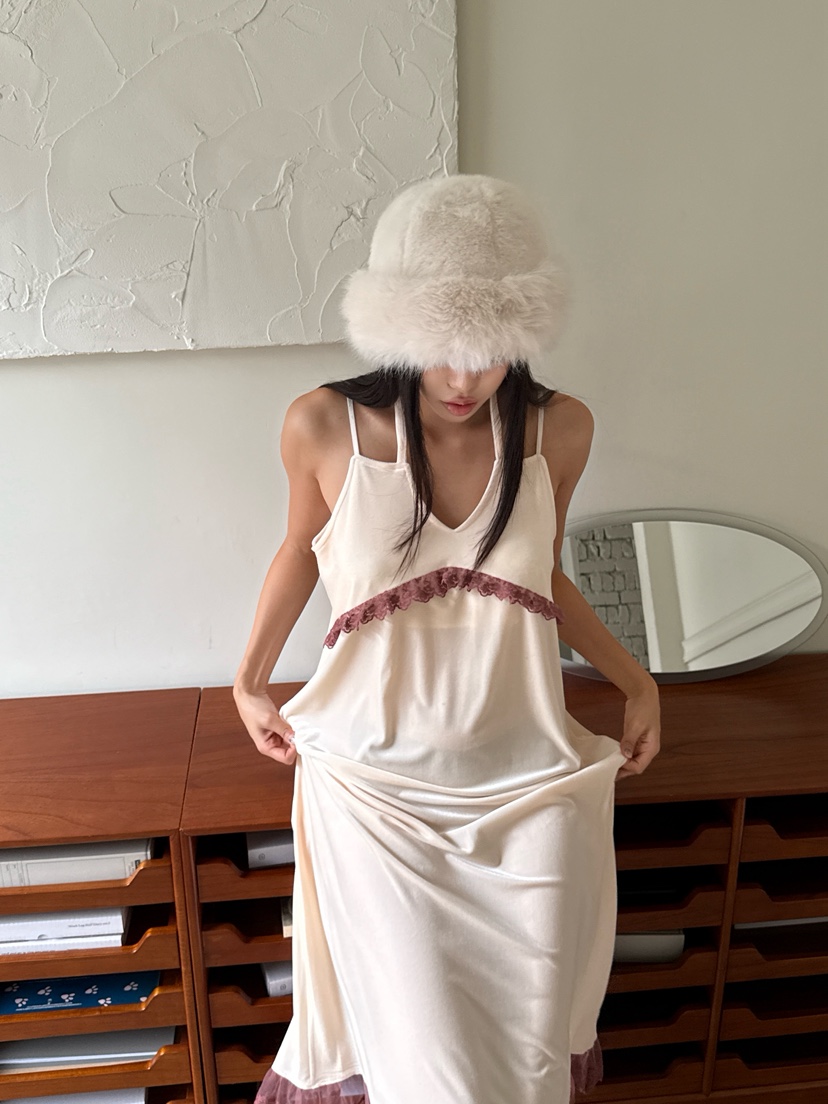 MAISONDEGLORY東大門㊣直郵女士新款真品推薦熱賣連衣裙天鵝絨MAISON DE GLORY連衣裙