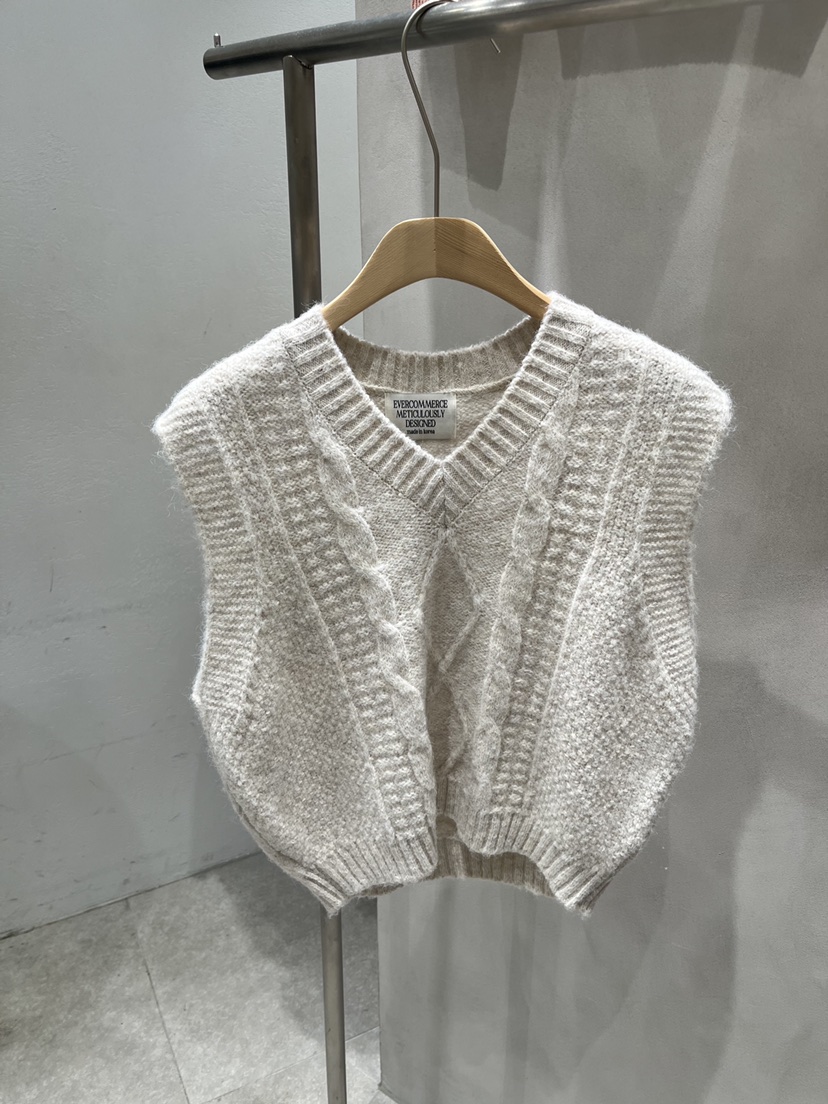 EVERCOMMERCE METICULOUSLY DESIGNED東大門㊣代購女裝新品時尚吊帶背心羊毛EVERCOMMERCE吊帶/背心圖色1
