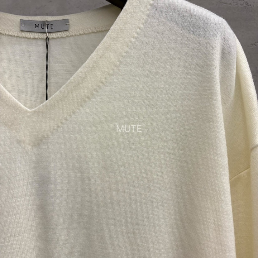 MUTE-P韓國代購㊣女士新款人氣25秋冬真品熱賣休閑長袖T恤MUTE長袖T恤
