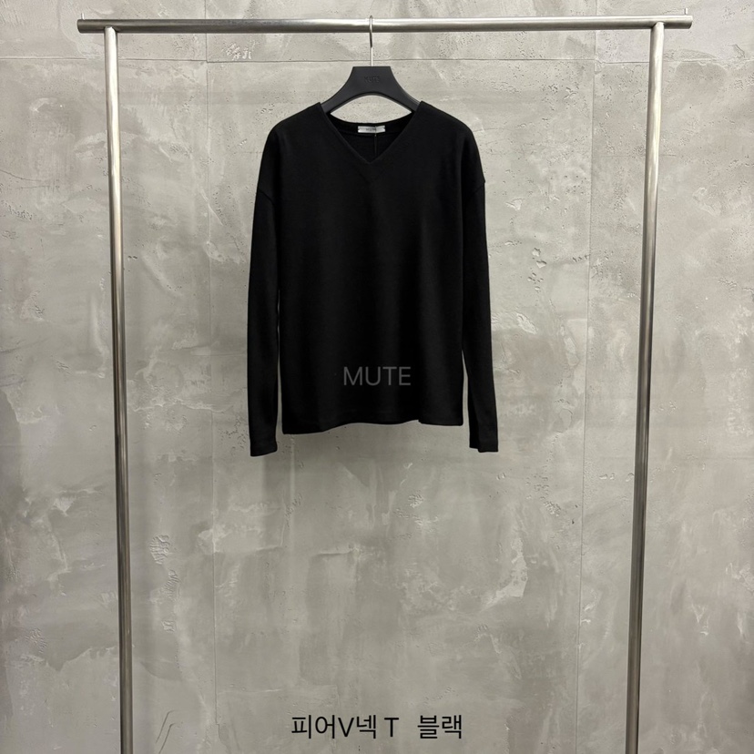MUTE-P韓國代購㊣女士新款人氣25秋冬真品熱賣休閑長袖T恤MUTE長袖T恤圖色5黑色