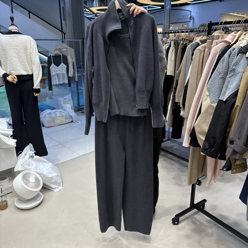 HOT PLACE東大門㊣實拍女士新款時尚職業熱賣休閑套裝拉鏈HOT PLACE/DREAM GIRIS套裝圖色3