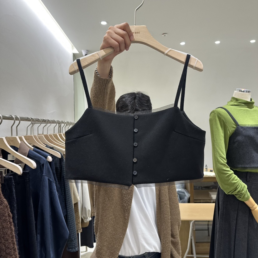 A WANT東大門㊣實拍女裝新品25秋冬真品休閑吊帶背心不含內搭A WANT吊帶/背心圖色2