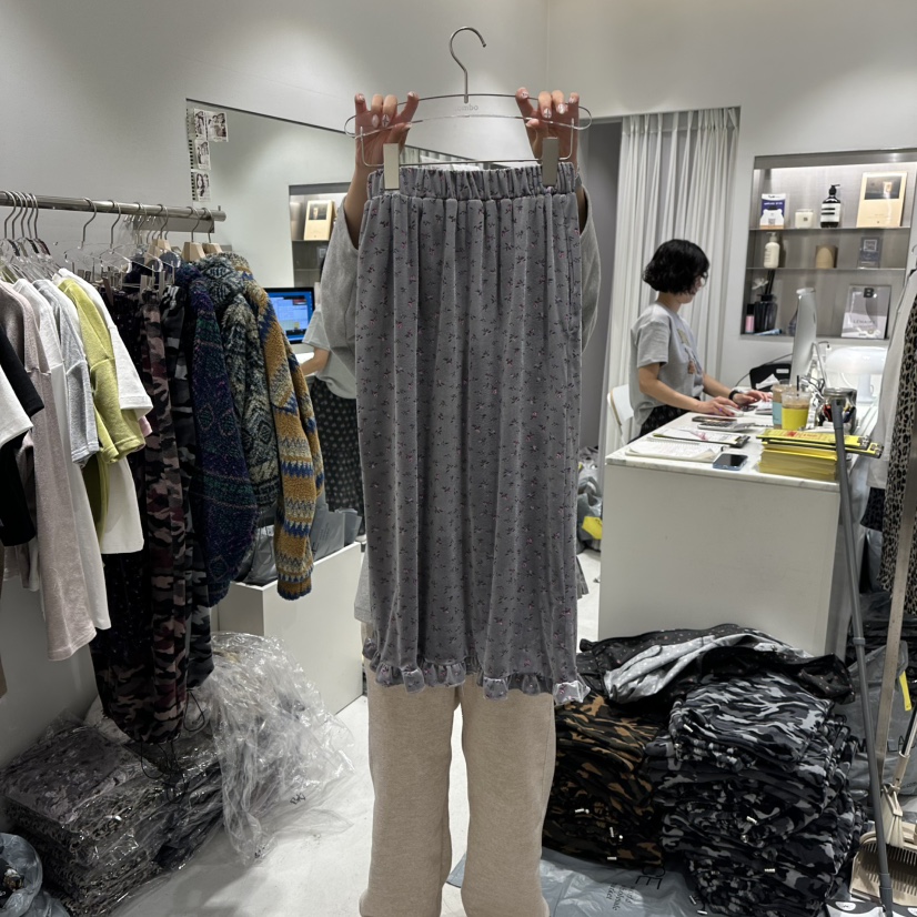 COMBO東大門㊣實拍女士新品推薦時尚熱賣人氣25秋冬職業長裙COM_BO長裙圖色2