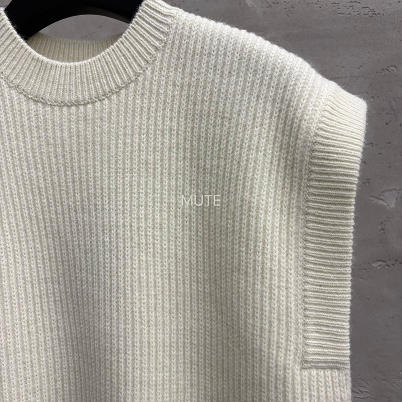 MUTE-P東大門㊣直郵女裝新品真品人氣熱賣休閑推薦吊帶背心MUTE吊帶/背心