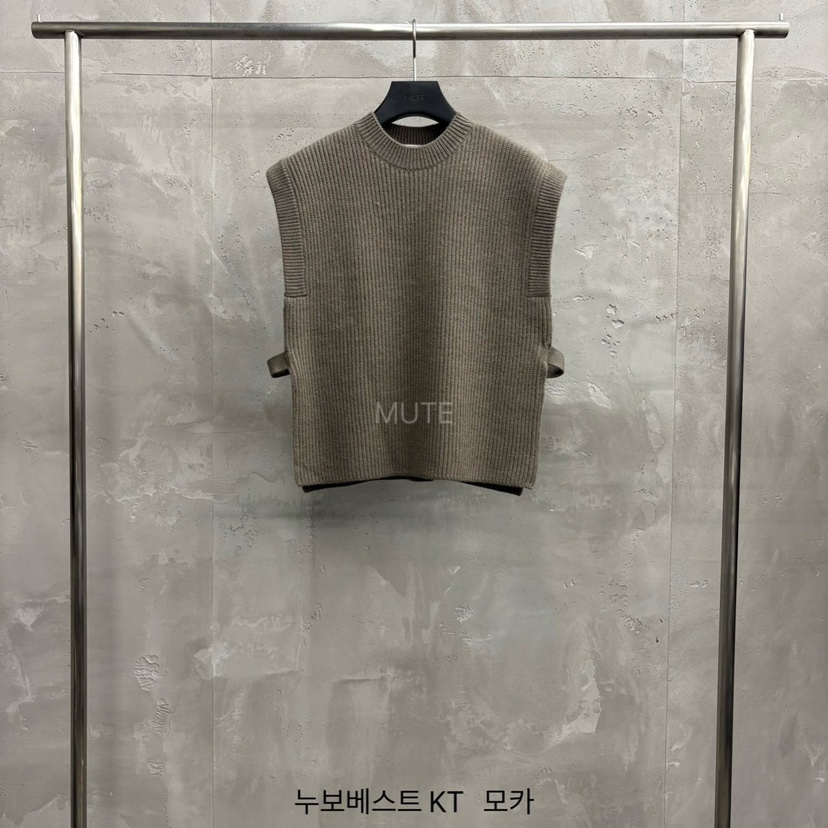 MUTE-P東大門㊣直郵女裝新品真品人氣熱賣休閑推薦吊帶背心MUTE吊帶/背心圖色2