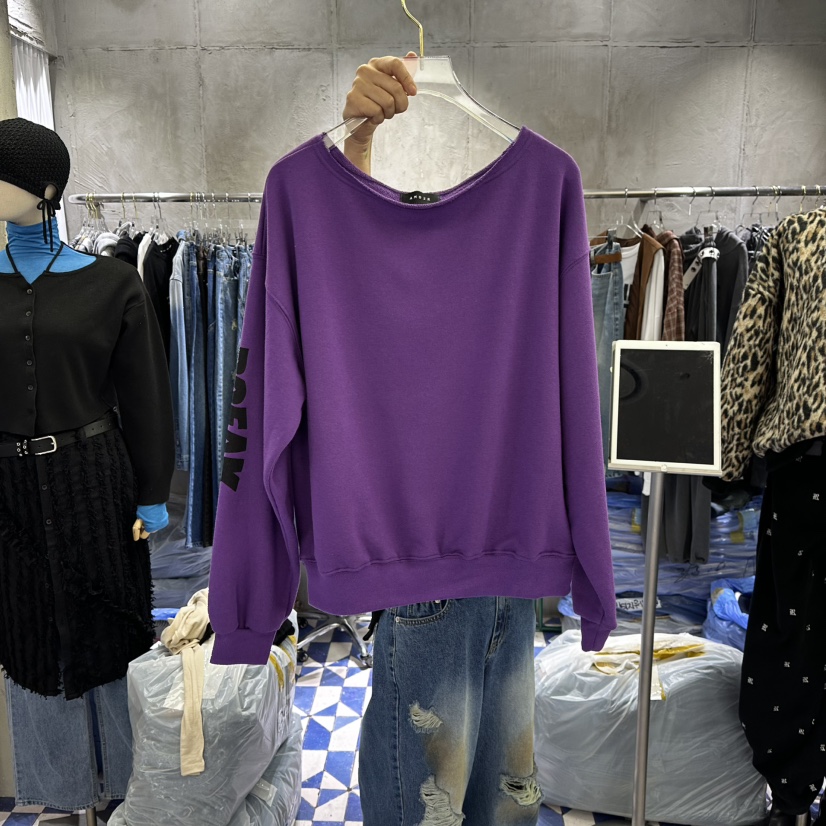 AMOUR東大門㊣實拍女裝新品人氣推薦熱賣職業真品25秋冬衛衣AMOUR衛衣圖色2