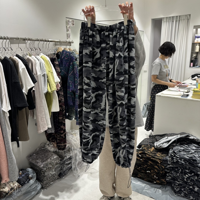 COMBO東大門㊣實拍女裝新品職業人氣真品25秋冬時尚休閑褲迷彩COM_BO休閑褲