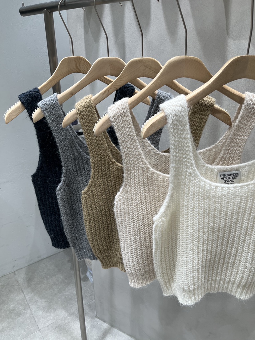 EVERCOMMERCE METICULOUSLY DESIGNED東大門㊣實拍女裝新款25秋冬吊帶背心羊駝EVERCOMMERCE吊帶/背心
