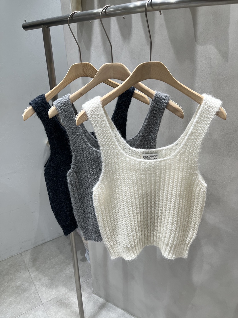 EVERCOMMERCE METICULOUSLY DESIGNED東大門㊣實拍女裝新款25秋冬吊帶背心羊駝EVERCOMMERCE吊帶/背心
