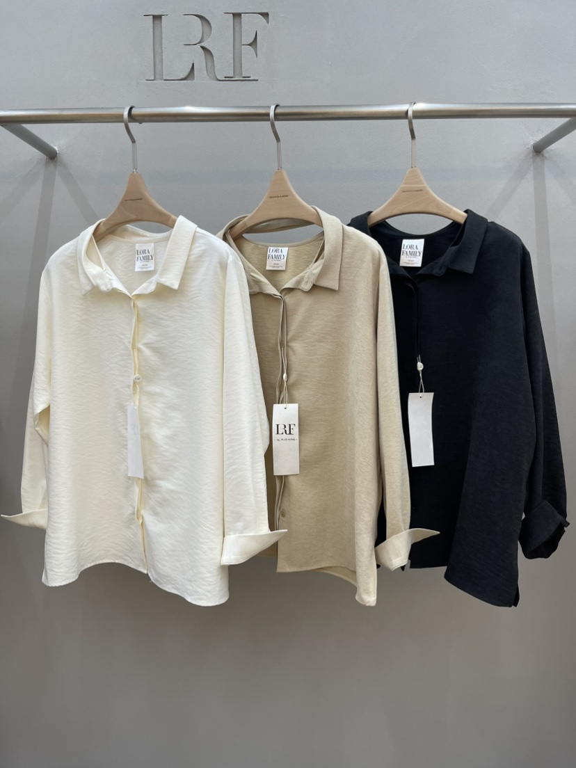 PLUS HONG-P東大門㊣實拍女裝新品真品人氣25秋冬襯衫蕾絲衫LORA FAMILY/PLUS HONG襯衫/蕾絲衫