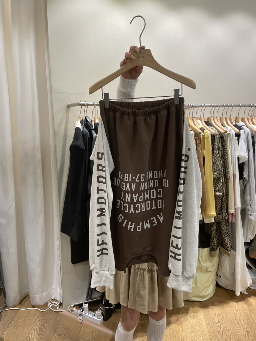 AUVERFIT東大門㊣實拍女士新款25秋冬真品時尚半身裙中短裙AUVERFIT半身裙/中短裙圖色2