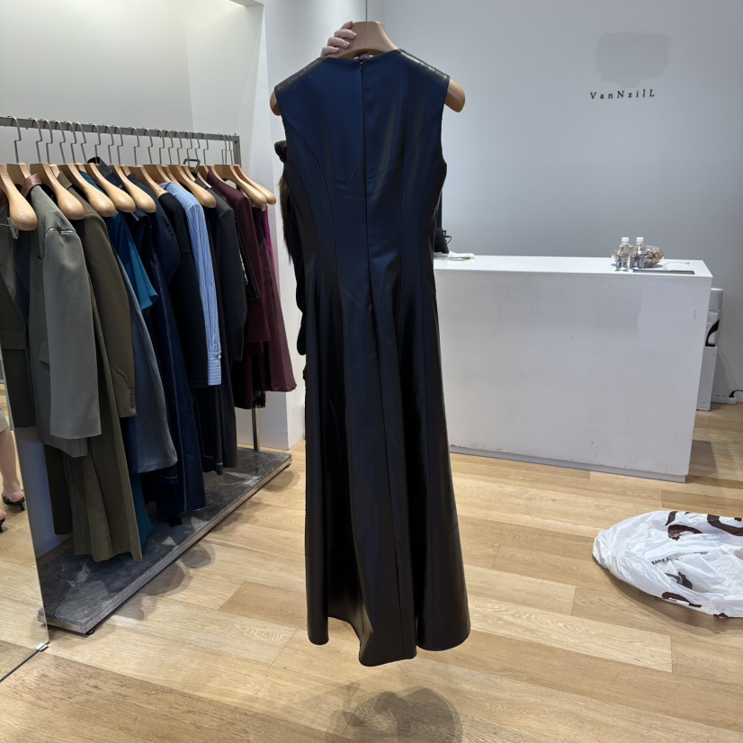 VAN NZILL東大門㊣代購女士新品休閑熱賣真品推薦人氣連衣裙VAN NZILL連衣裙