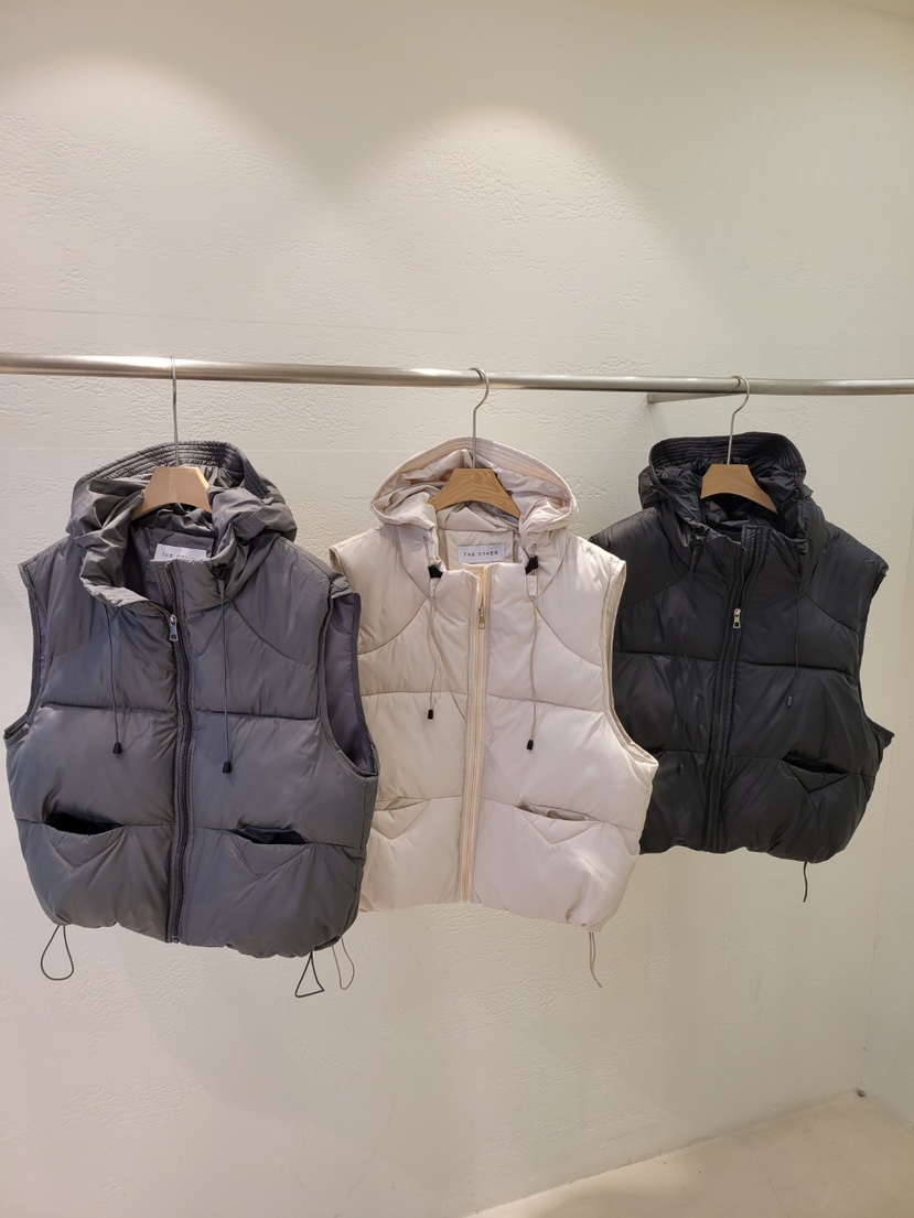 空東大門㊣代購女裝新品25秋冬時尚職業休閑人氣熱賣馬甲連帽THE OTHER馬甲
