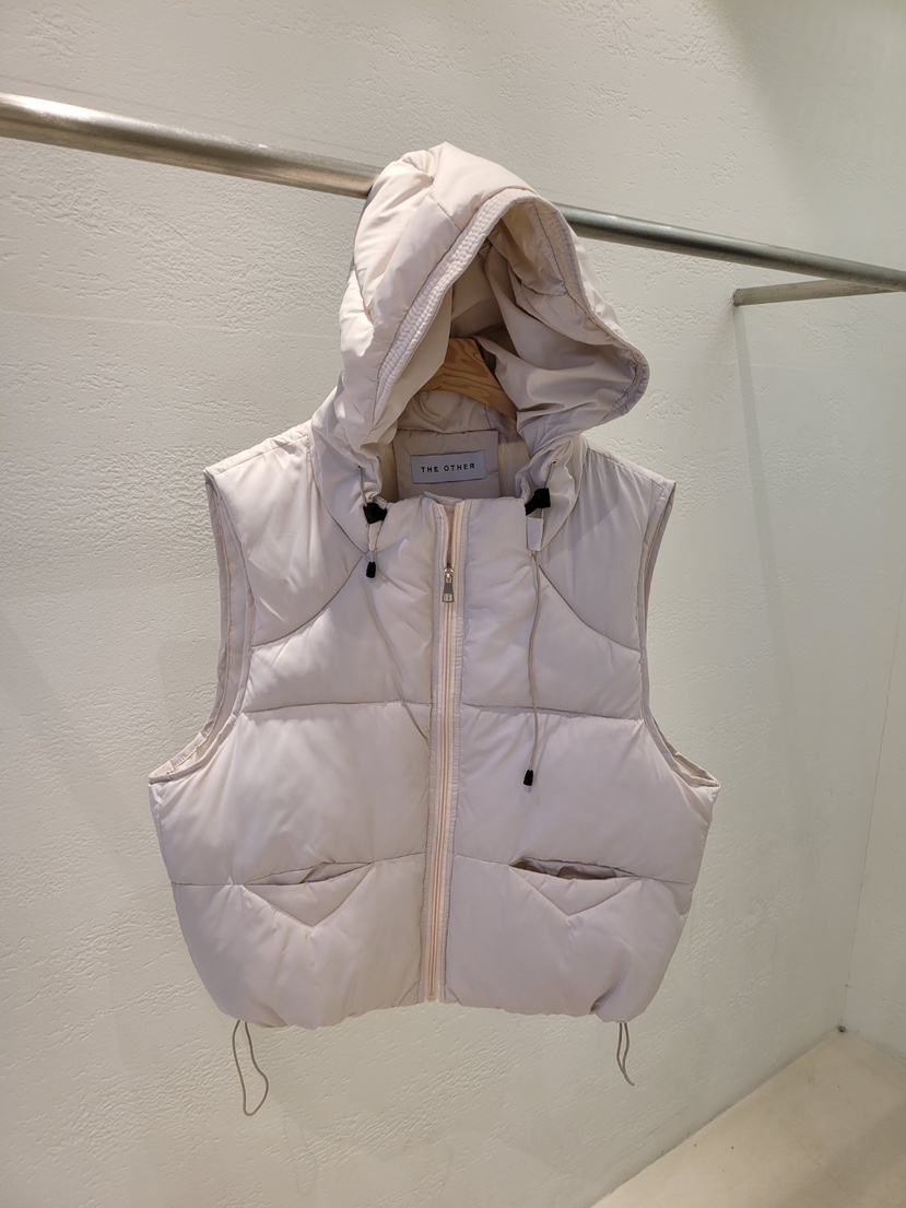 空東大門㊣代購女裝新品25秋冬時尚職業休閑人氣熱賣馬甲連帽THE OTHER馬甲