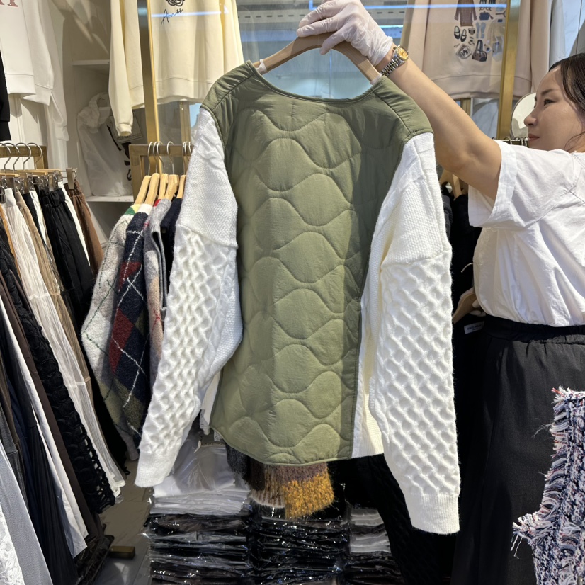 COCO HOLIC東大門㊣實拍女裝新品時尚職業推薦人氣短款棉服COCO HOLIC短款棉服