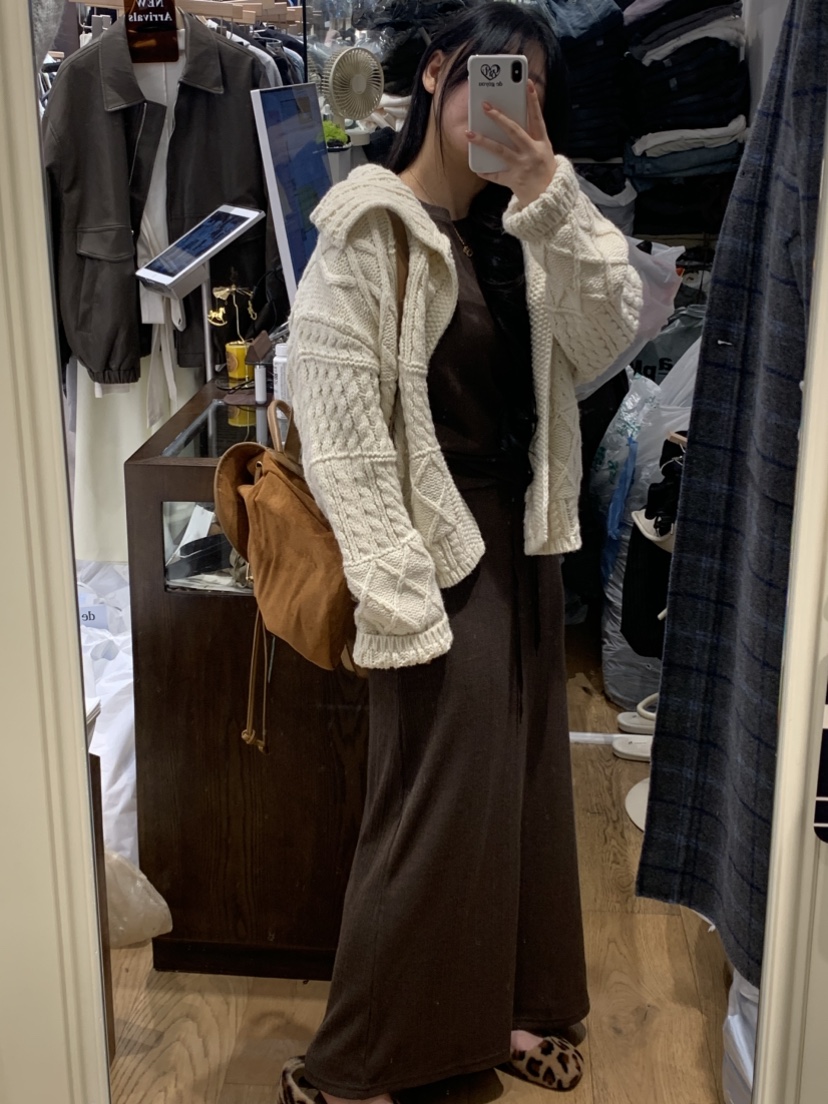 DE GO YOU東大門㊣實拍女士新款推薦時尚熱賣職業毛衣開衫DE GO YOU毛衣
