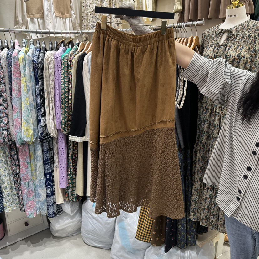 BIKINI韓國代購㊣女裝新品25秋冬時尚人氣熱賣長裙絨面革花朵BIKINI長裙