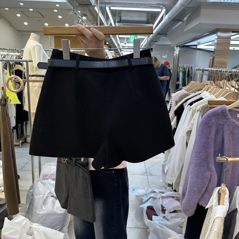 LULULALLA韓國直郵㊣女裝新款25秋冬休閑人氣短褲含腰帶鏤空LULULALLA短褲