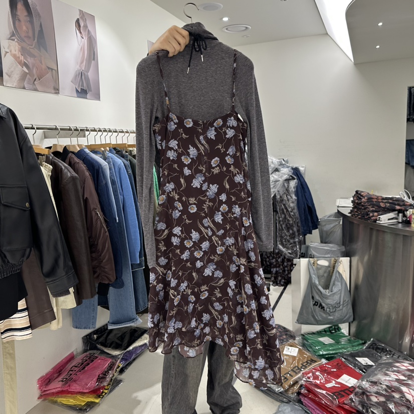 REPELLER東大門㊣代購女士新款真品熱賣時尚連衣裙不含內搭REPELLER連衣裙