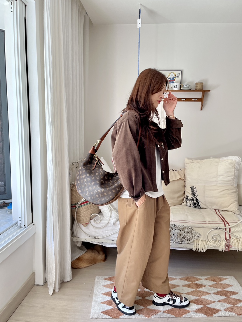 AT NOTE韓國代購㊣女裝新品時尚25秋冬推薦襯衫蕾絲衫刺繡鴨AT NOTE襯衫/蕾絲衫
