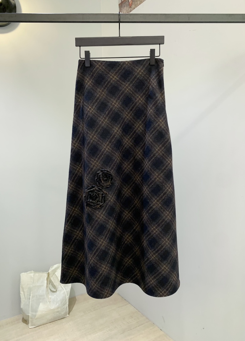 SOFTNESS韓國直郵㊣女裝新品休閑職業真品推薦長裙刺繡格紋Softness/Cosmic長裙圖色2