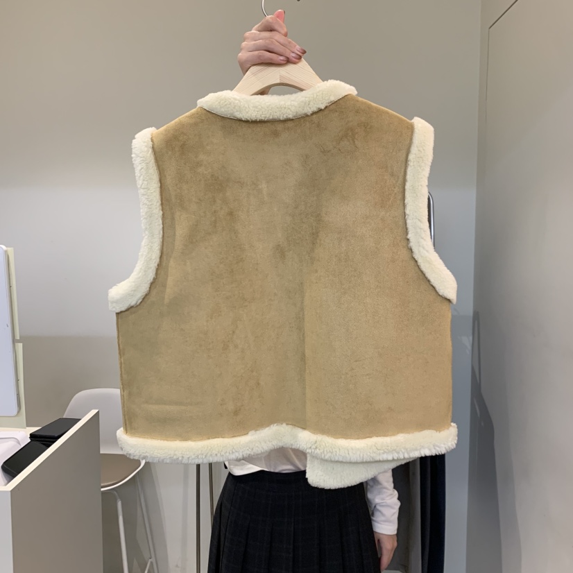 OUTRENE韓國代購㊣女裝新品25秋冬時尚職業熱賣真品推薦馬甲OUTRENE馬甲