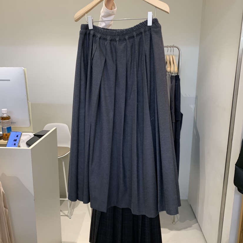 OUTRENE東大門㊣實拍女裝新品真品25秋冬職業熱賣半身裙中短裙OUTRENE半身裙/中短裙