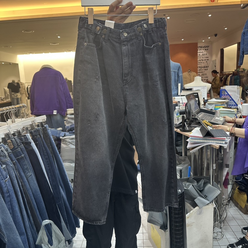ITZEL韓國代購㊣女裝新品熱賣真品25秋冬時尚休閑推薦牛仔褲ITZEL牛仔褲