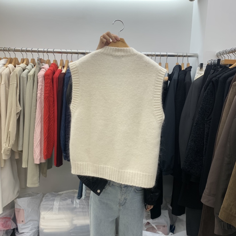 DRESS ROOM東大門㊣實拍女裝新款熱賣推薦吊帶背心V領羊毛DRESS ROOM吊帶/背心