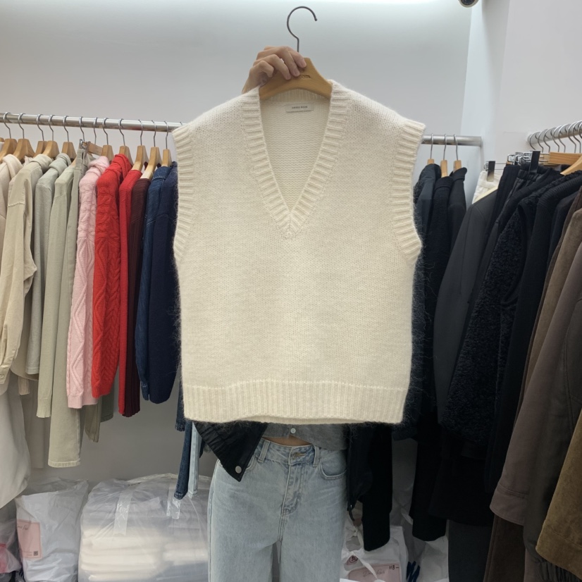 DRESS ROOM東大門㊣實拍女裝新款熱賣推薦吊帶背心V領羊毛DRESS ROOM吊帶/背心圖色1