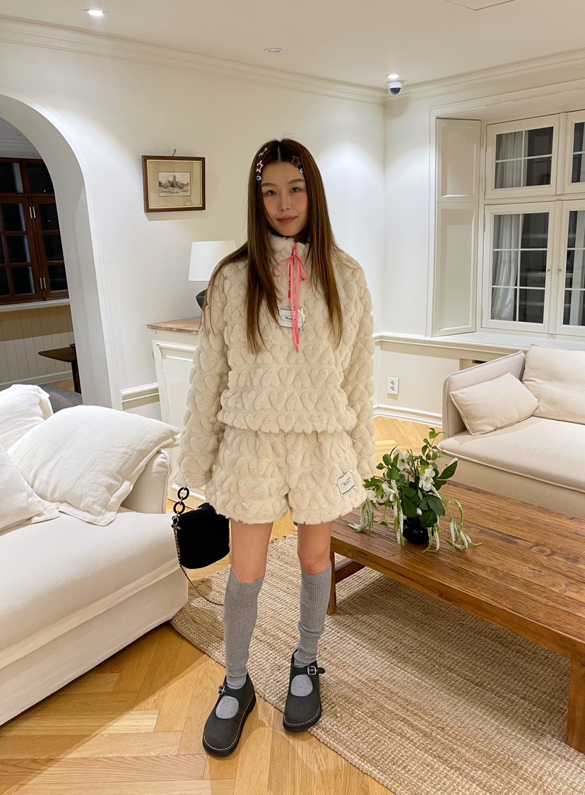 BOUTIQUE-L東大門㊣實拍女士新品真品熱賣25秋冬時尚休閑衛衣BOUTIQUE-L衛衣圖色2